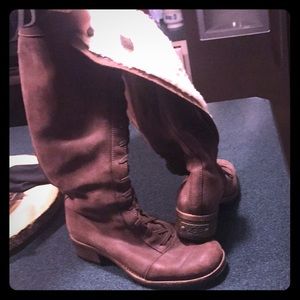 Ugh leather lace up boot